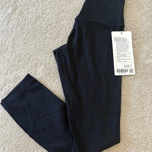 Lululemon Align HR 23” ribbed black size 2 NWT - Picture 3 of 5